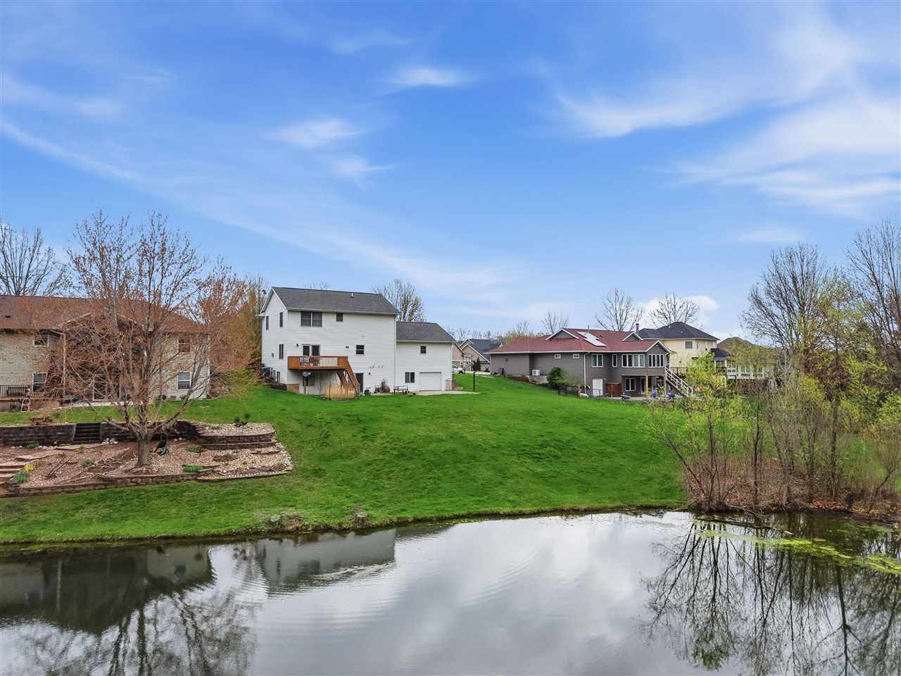 860 Forest Edge Drive Coralville IA 52241