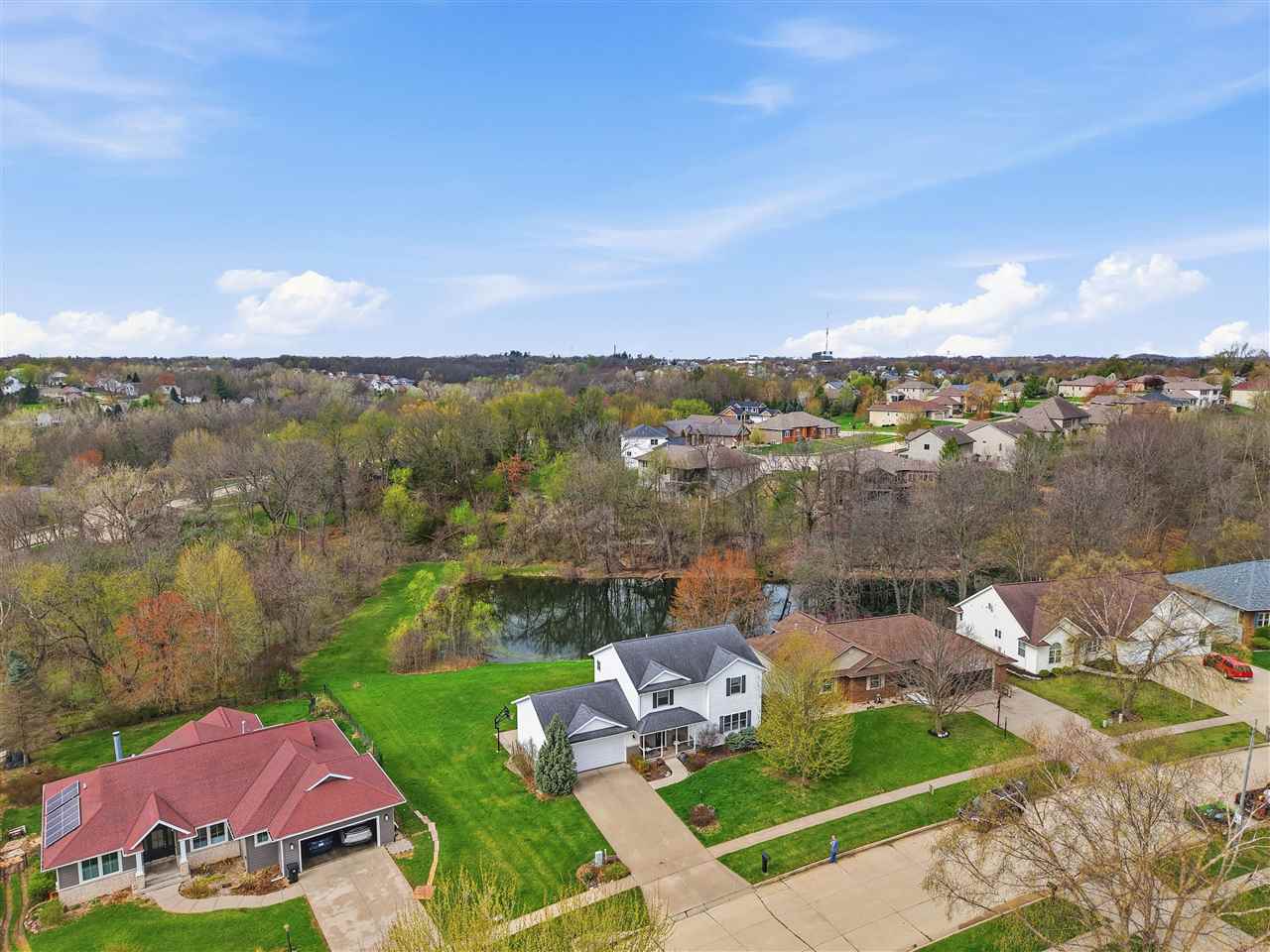 860 Forest Edge Drive Coralville IA 52241