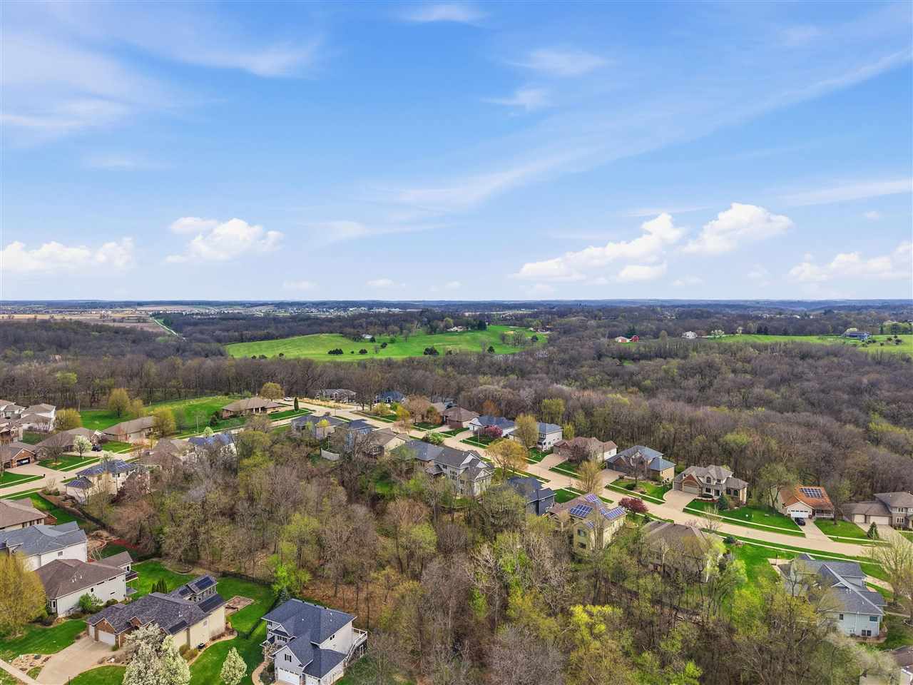 860 Forest Edge Drive Coralville IA 52241