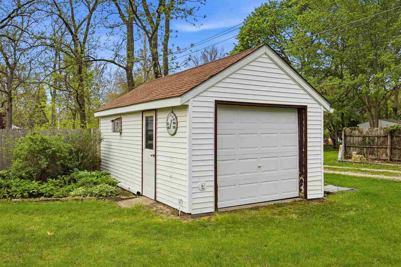 611 3rd Avenue Iowa City IA 52245