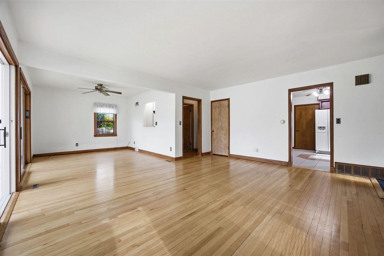 611 3rd Avenue Iowa City IA 52245