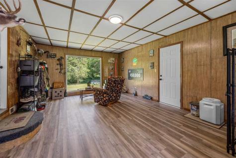 210 W 11th Street Tipton IA 52772