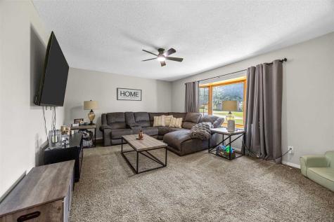 210 W 11th Street Tipton IA 52772