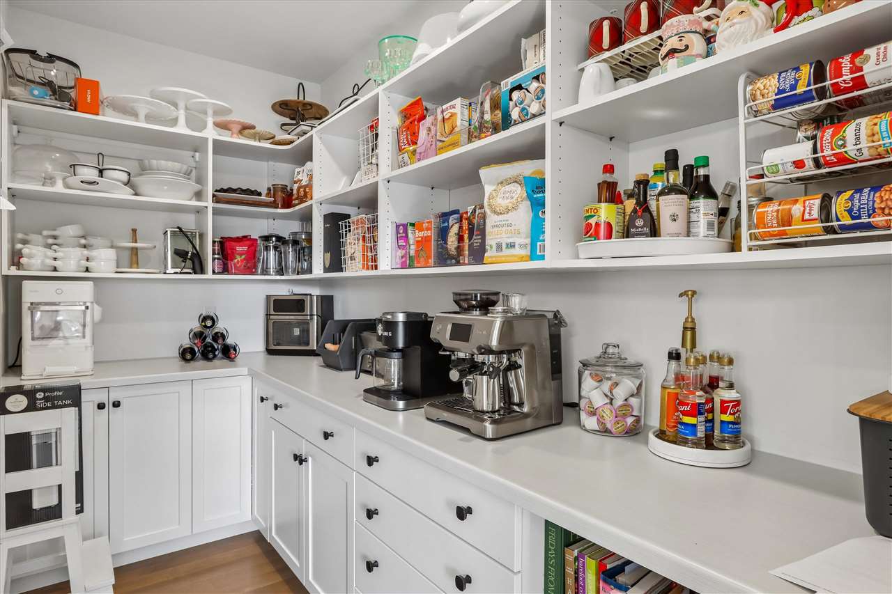426 Windmill Place Iowa City IA 52245