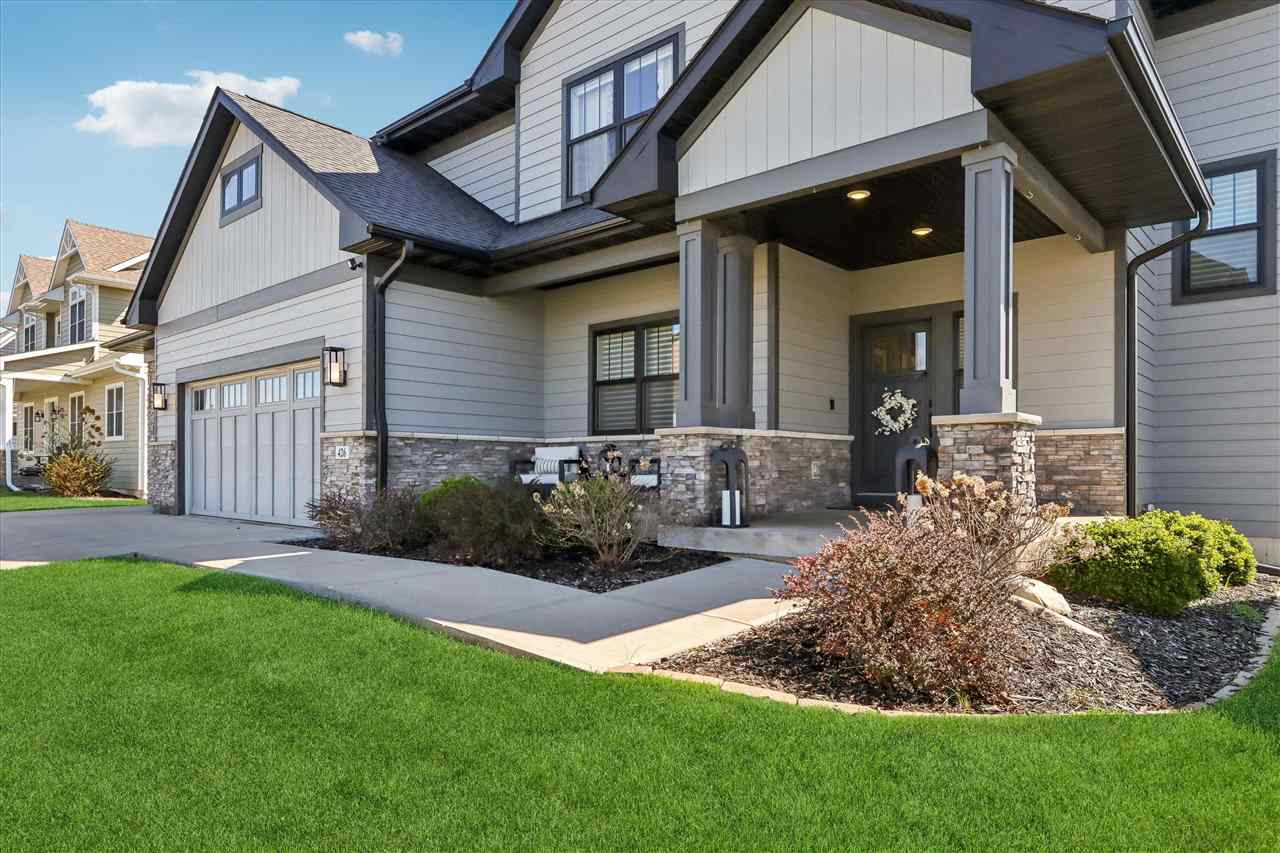 426 Windmill Place Iowa City IA 52245
