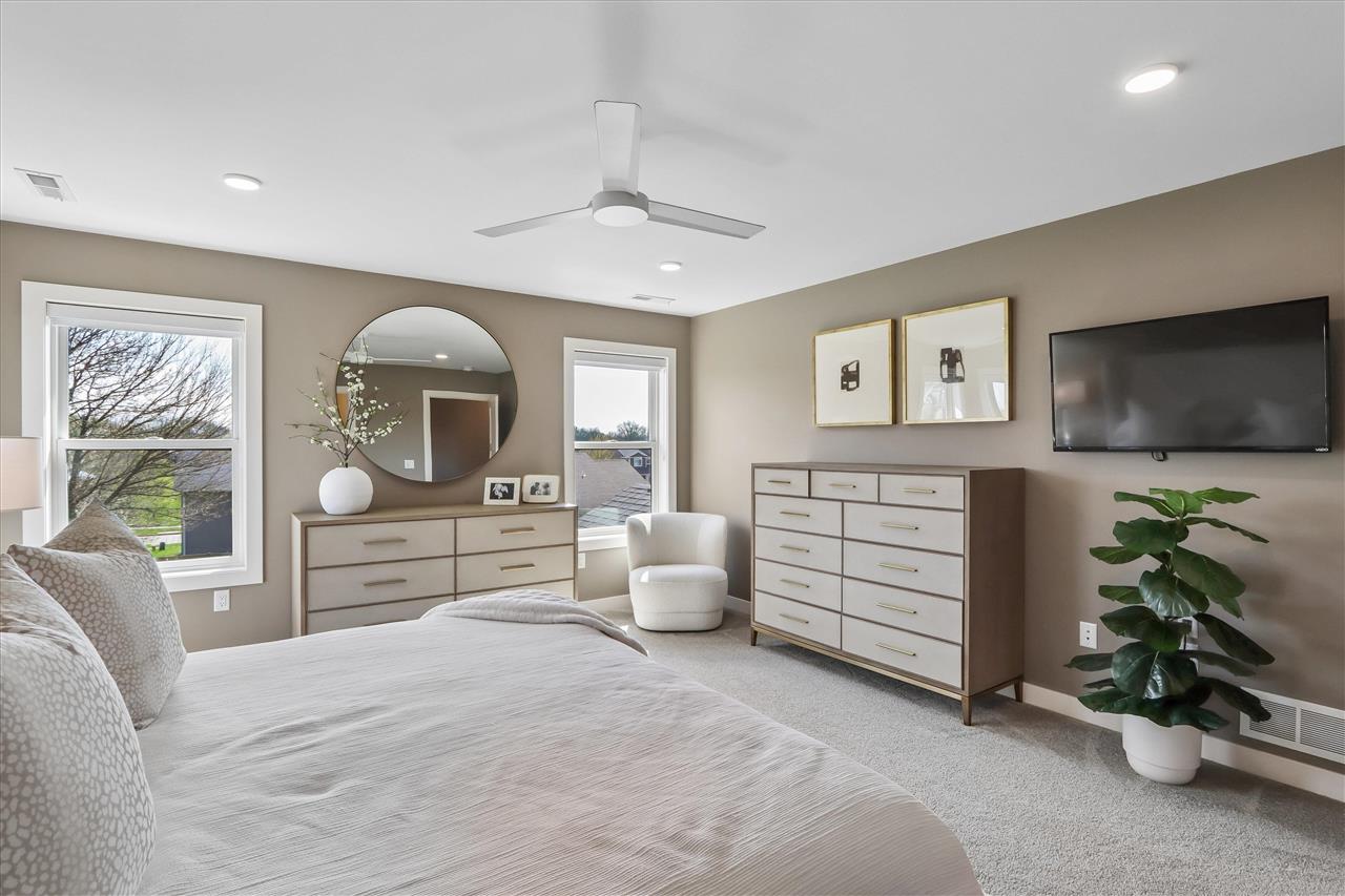 426 Windmill Place Iowa City IA 52245