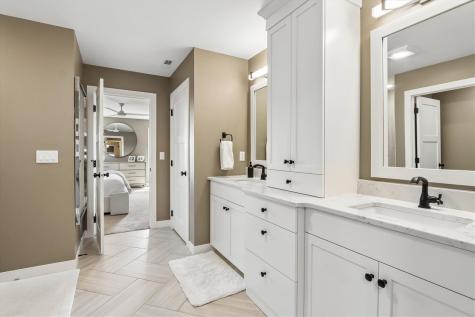 426 Windmill Place Iowa City IA 52245