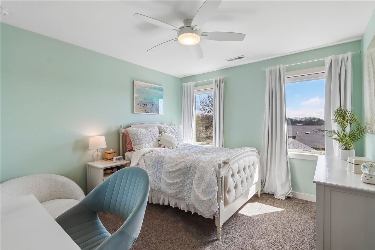 426 Windmill Place Iowa City IA 52245
