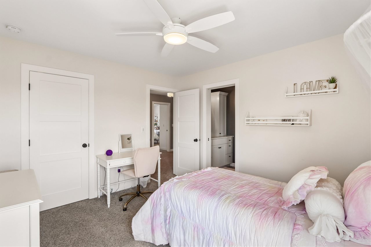 426 Windmill Place Iowa City IA 52245