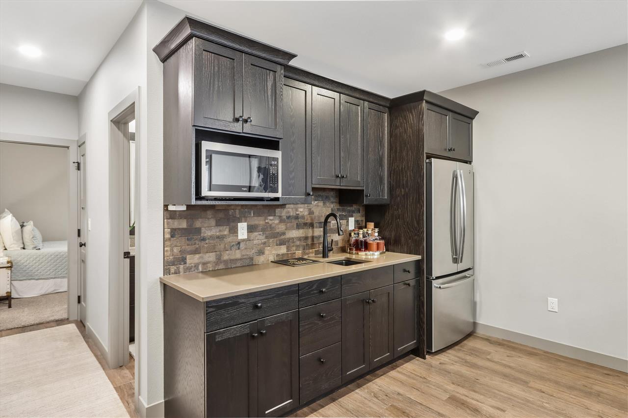426 Windmill Place Iowa City IA 52245