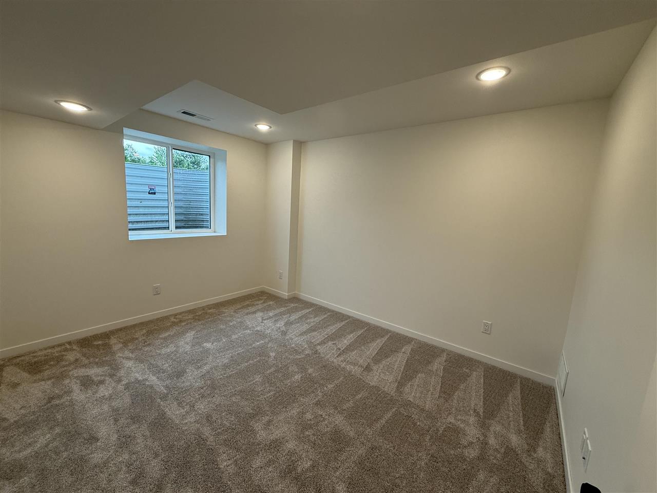 109 Dawson Drive West Branch IA 52358