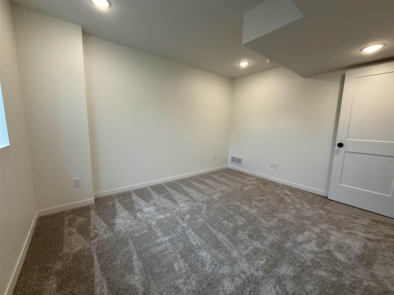 109 Dawson Drive West Branch IA 52358