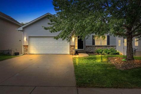823 Mccollister Court Iowa City IA 52240