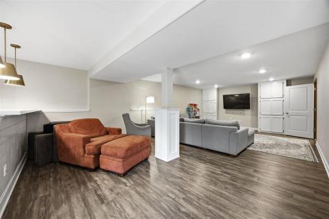 823 Mccollister Court Iowa City IA 52240
