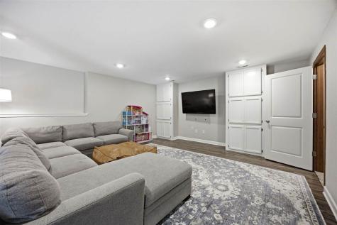 823 Mccollister Court Iowa City IA 52240