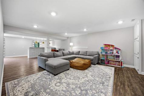 823 Mccollister Court Iowa City IA 52240