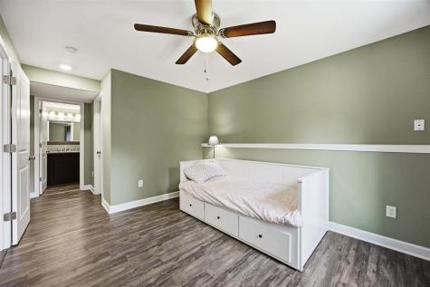 823 Mccollister Court Iowa City IA 52240