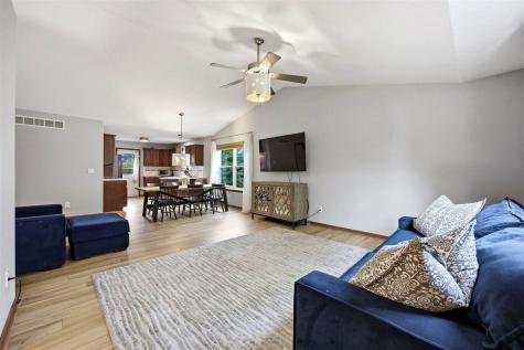 823 Mccollister Court Iowa City IA 52240
