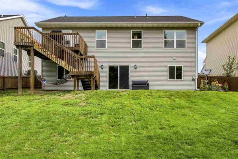 823 Mccollister Court Iowa City IA 52240