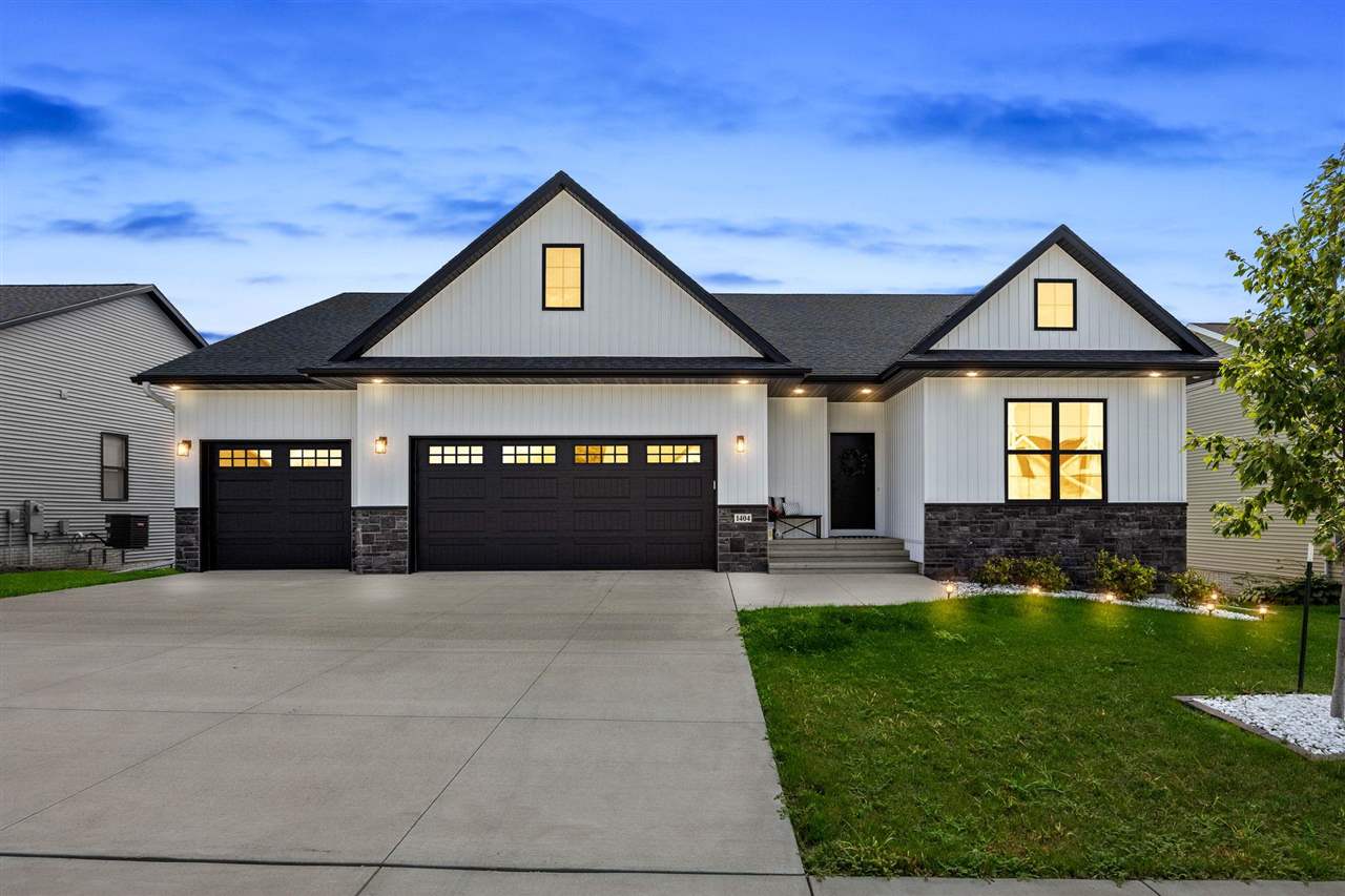 1404 Green Oak Pass Tiffin IA 52340