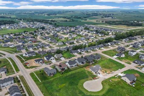 1404 Green Oak Pass Tiffin IA 52340