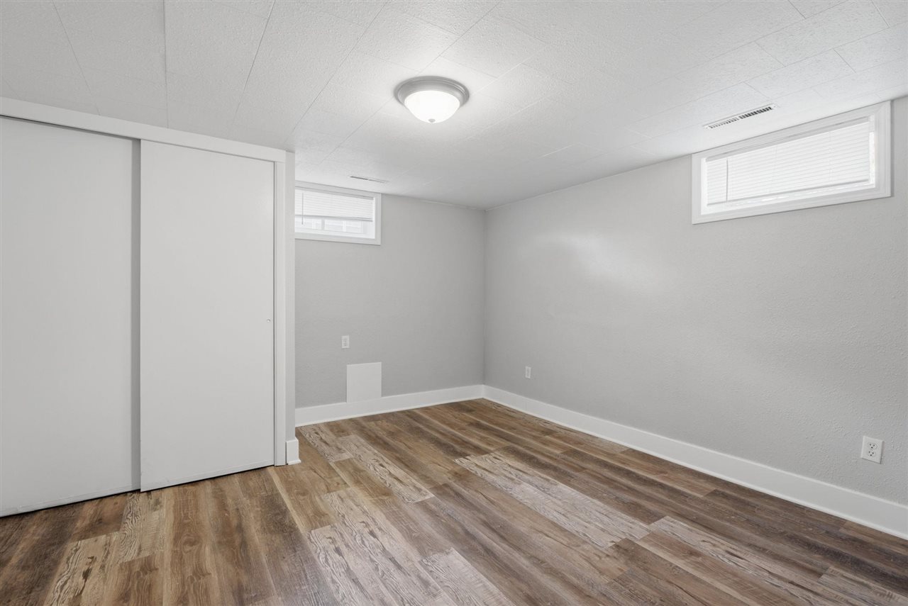 1306 E 2nd Street Washington IA 52353