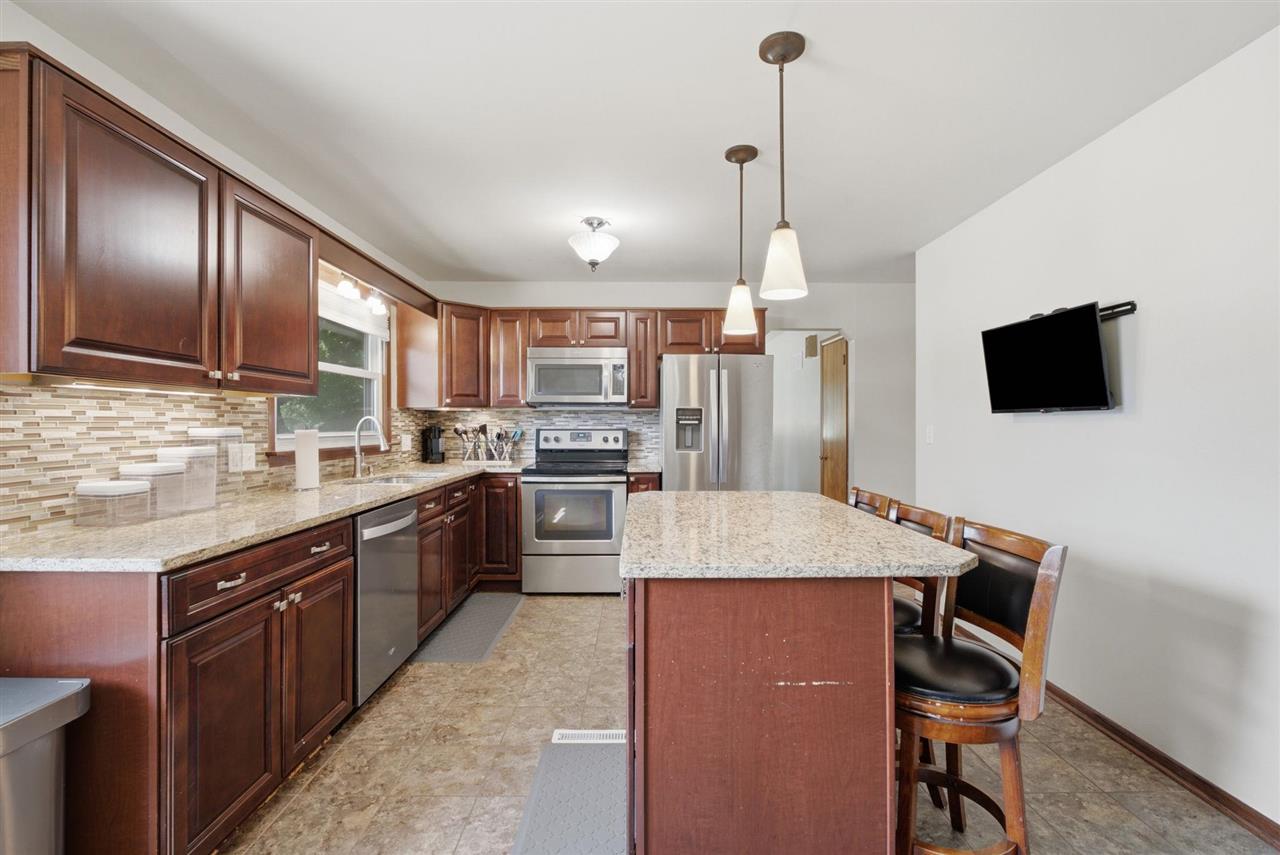 1306 E 2nd Street Washington IA 52353