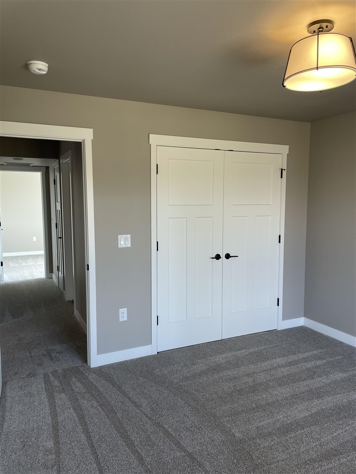 1942 Coquina Avenue Tiffin IA 52340