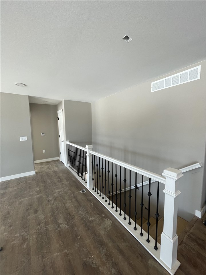 1942 Coquina Avenue Tiffin IA 52340