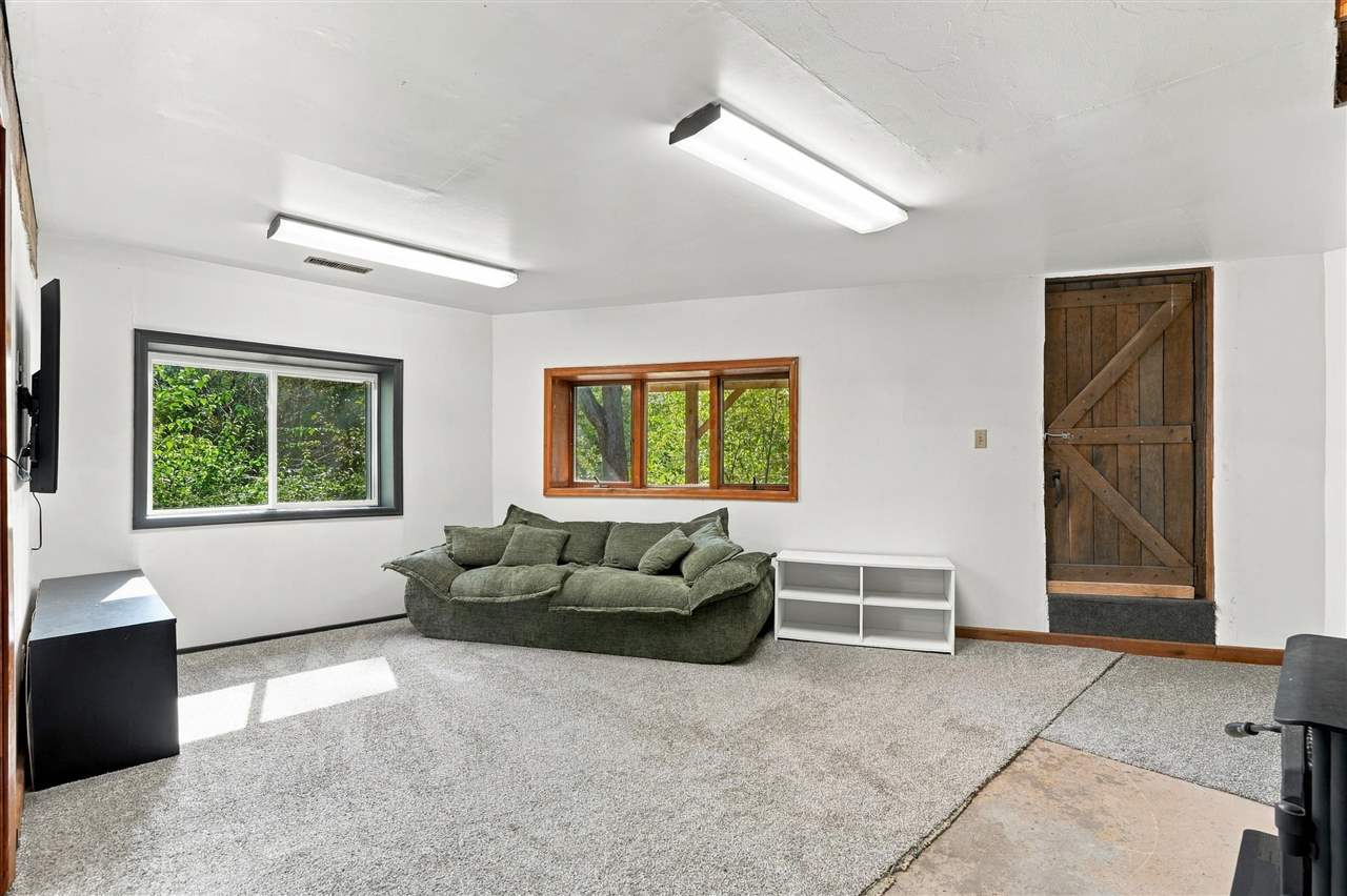 2750 Fern Cliff Road Wayland IA 52654