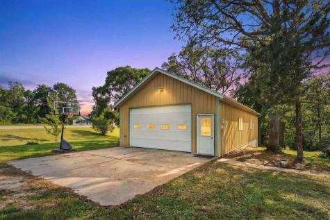 2750 Fern Cliff Road Wayland IA 52654