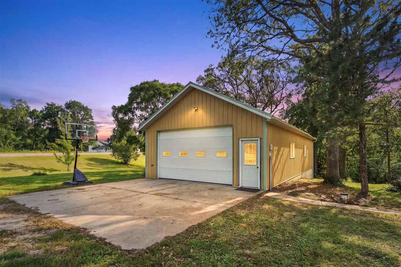 2750 Fern Cliff Road Wayland IA 52654