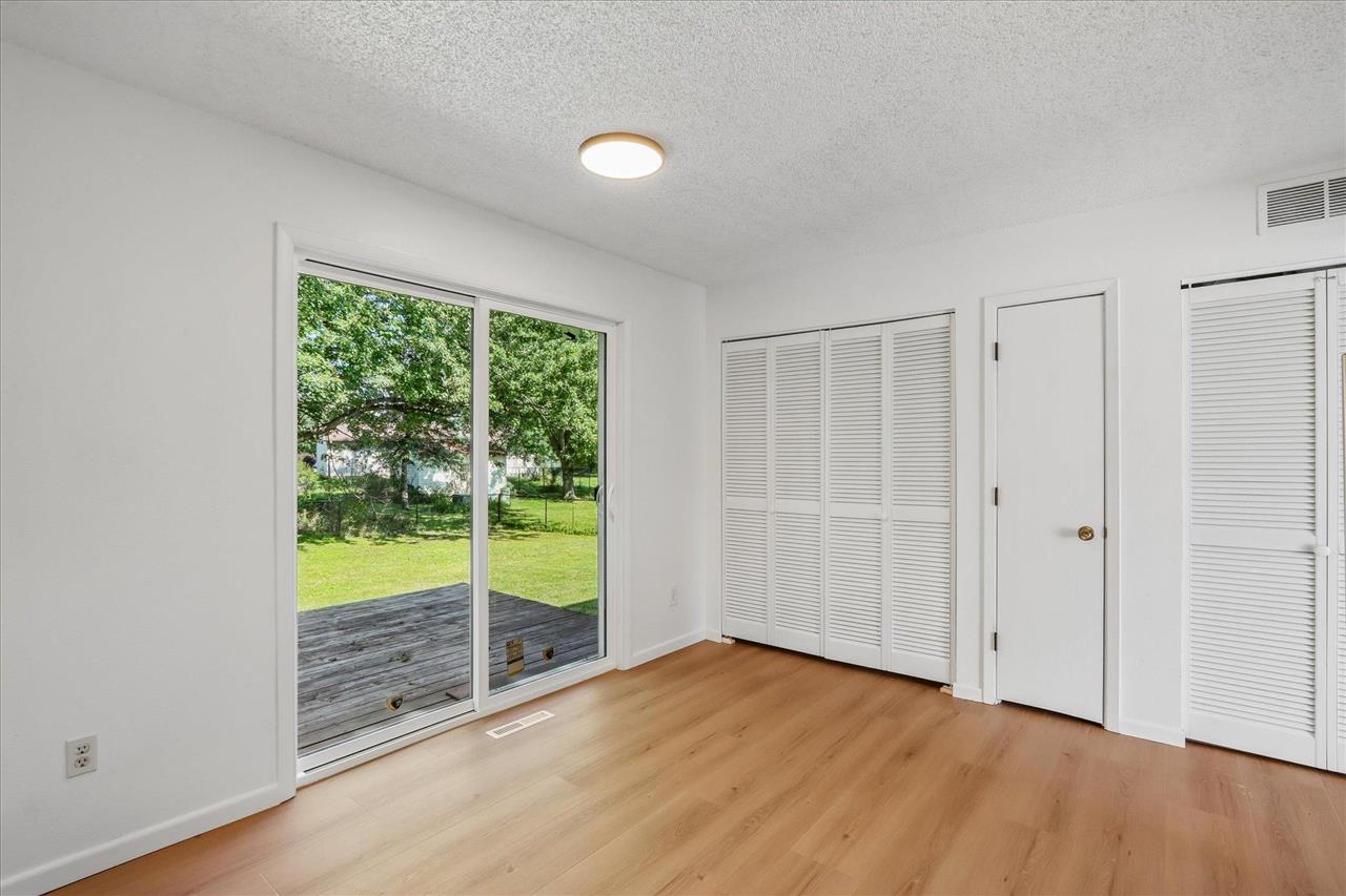 20 N Dubuque North Liberty IA 52317