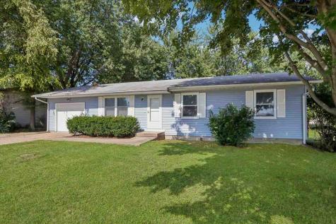 20 N Dubuque North Liberty IA 52317
