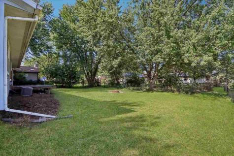 20 N Dubuque North Liberty IA 52317