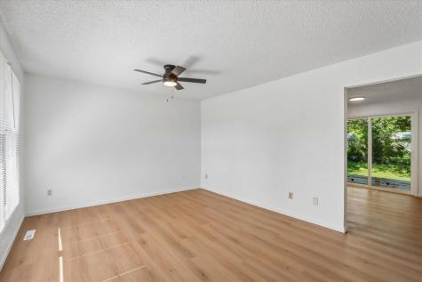 20 N Dubuque North Liberty IA 52317