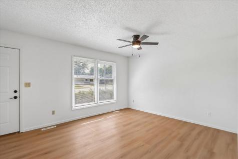 20 N Dubuque North Liberty IA 52317