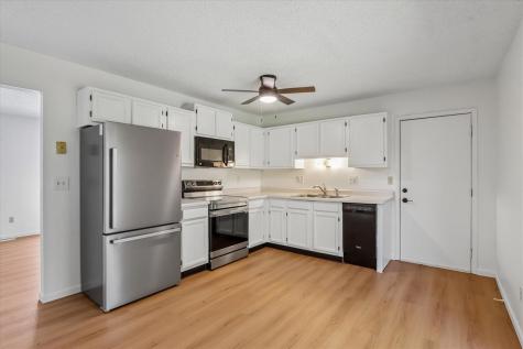 20 N Dubuque North Liberty IA 52317