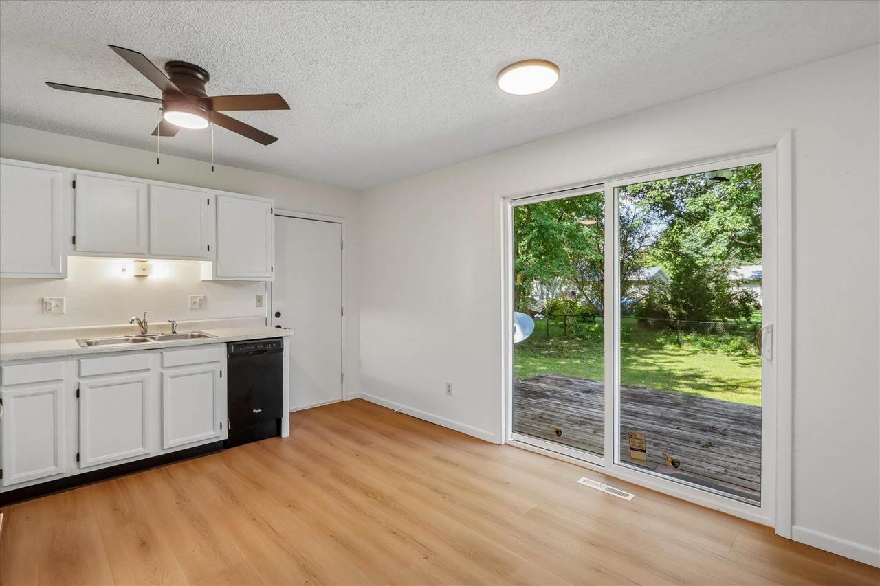 20 N Dubuque North Liberty IA 52317