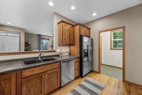 805 Raymond Drive Solon IA 52333