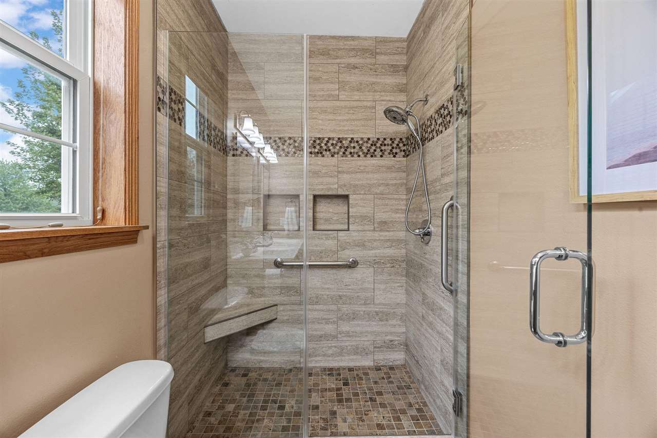 805 Raymond Drive Solon IA 52333