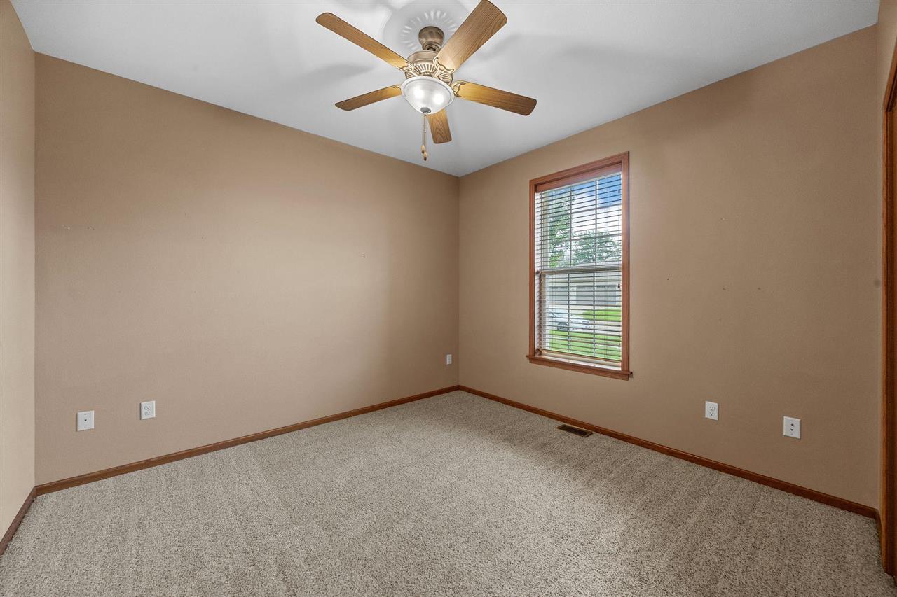 805 Raymond Drive Solon IA 52333