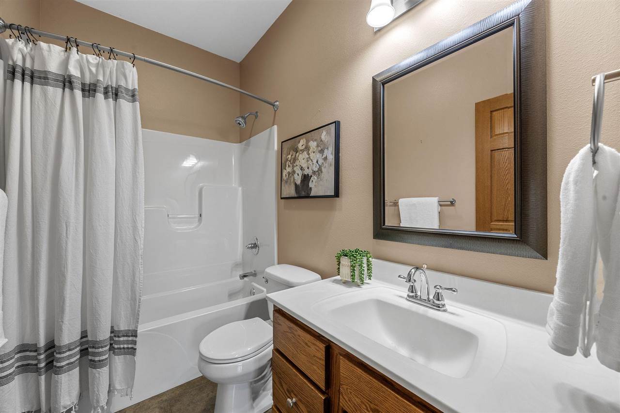 805 Raymond Drive Solon IA 52333