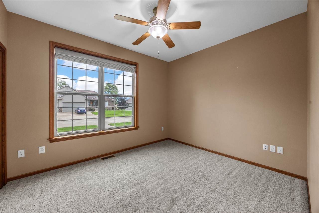 805 Raymond Drive Solon IA 52333