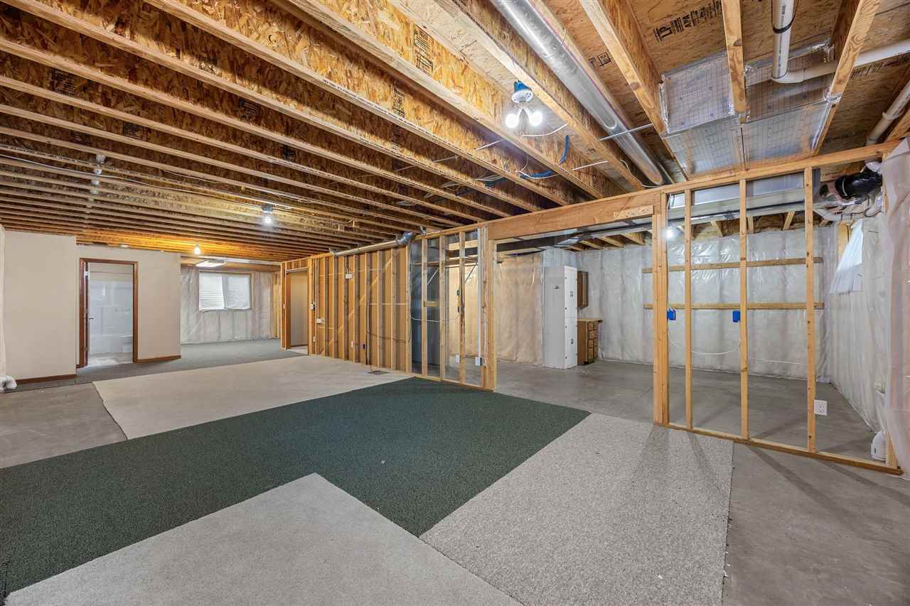805 Raymond Drive Solon IA 52333