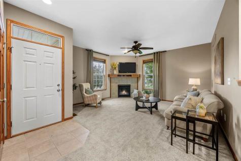 805 Raymond Drive Solon IA 52333
