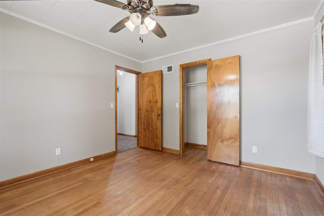 109 W Broad Street North English IA 52316