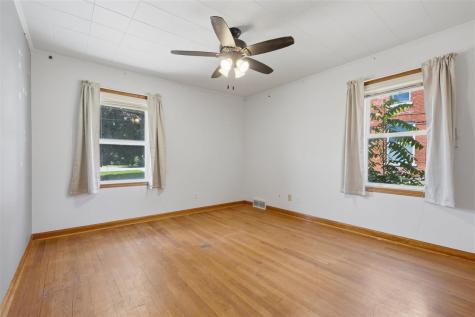 109 W Broad Street North English IA 52316