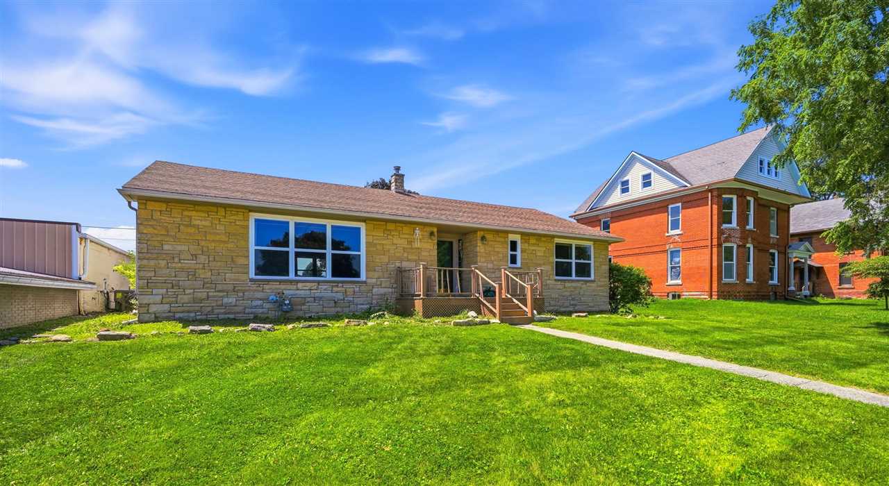 109 W Broad Street North English IA 52316