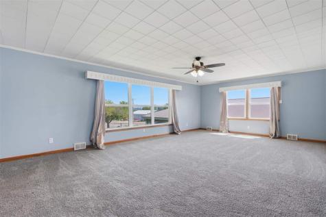 109 W Broad Street North English IA 52316